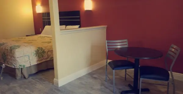 Oxford Inn And Suites Nasa 9
